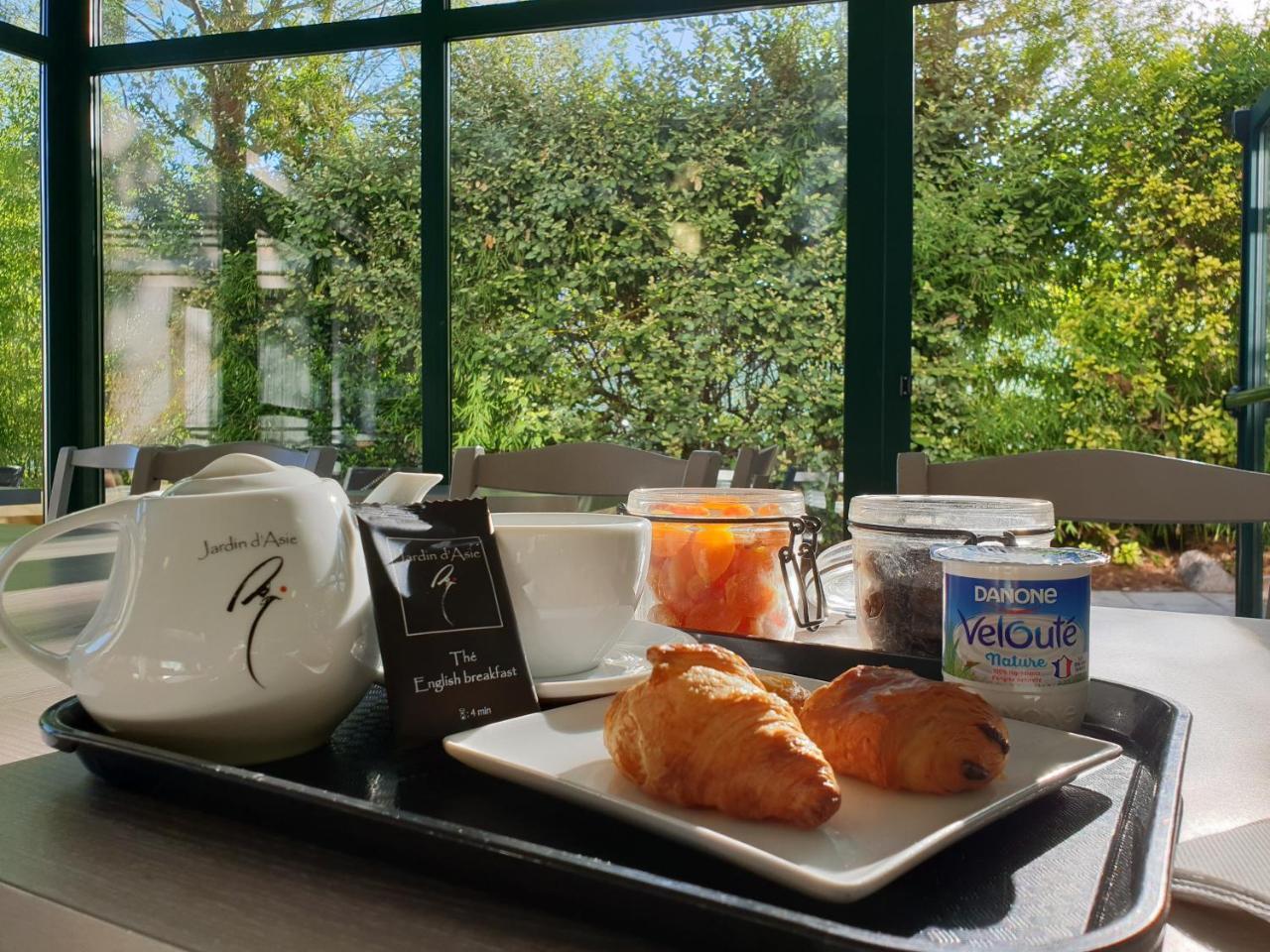 Brit Hotel Du Moulin De La Pioline - La Table A Fromages Aix-en-Provence Bagian luar foto